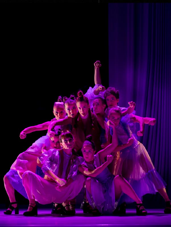 Actuación Escuela de danza Belarts